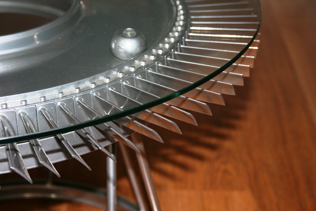 Rolls Royce Fan Blade table   circular base5